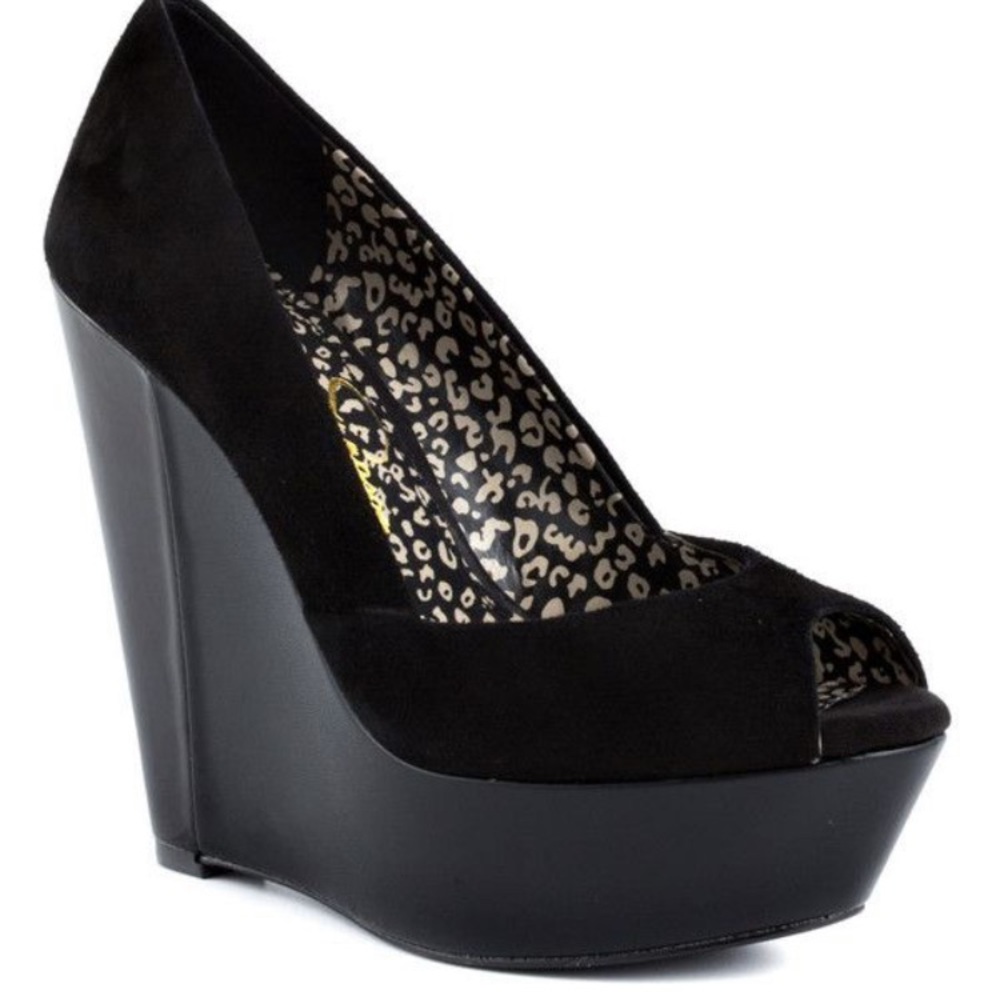 Gently used Jessica Simpson wedge